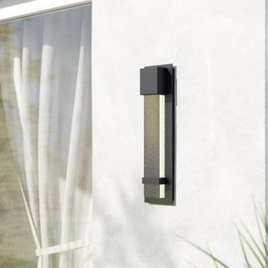 Hinkley mist store outdoor wall sconce